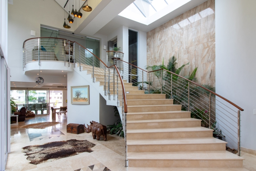 5 Bedroom Property for Sale in Royal Alfred Marina Eastern Cape